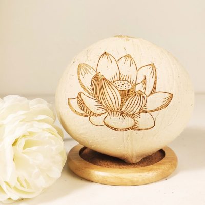 dừa khắc chữ