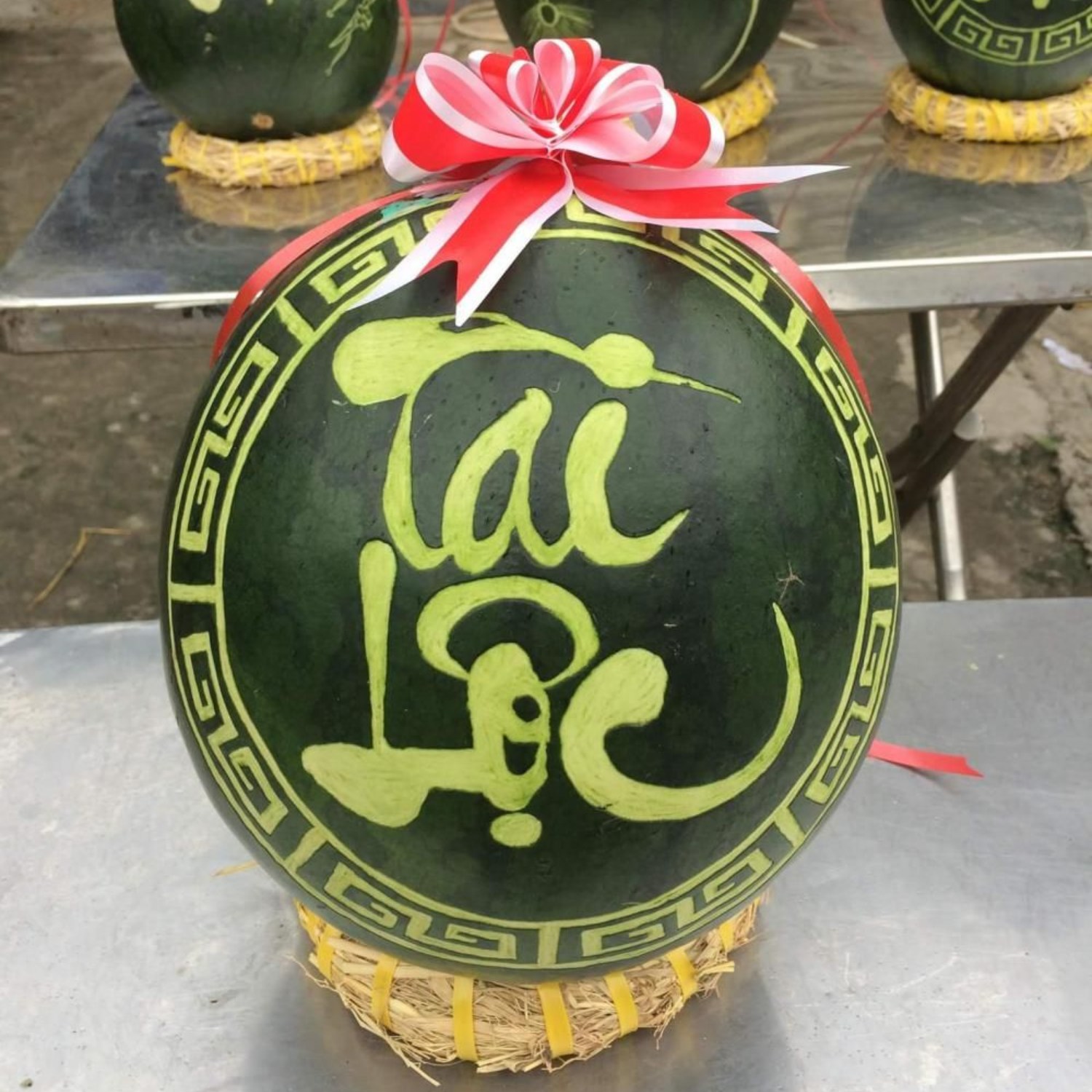 Mẫu khắc dưa hấu chữ Tài Lộc theo yêu cầu