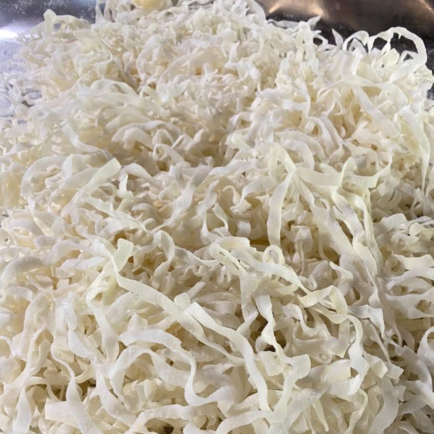 Loại mứt dừa này dẻo mềm tự nhiên, vị ngọt dịu