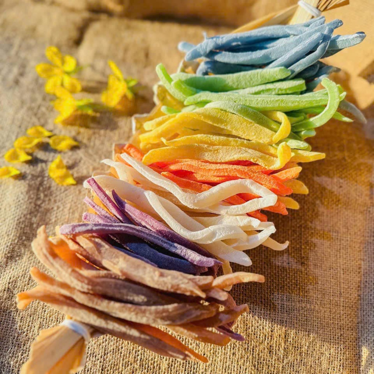 Chỉ nên lấy lượng đủ dùng rồi bảo quản ở ngăn mát để tránh bị chảy nước